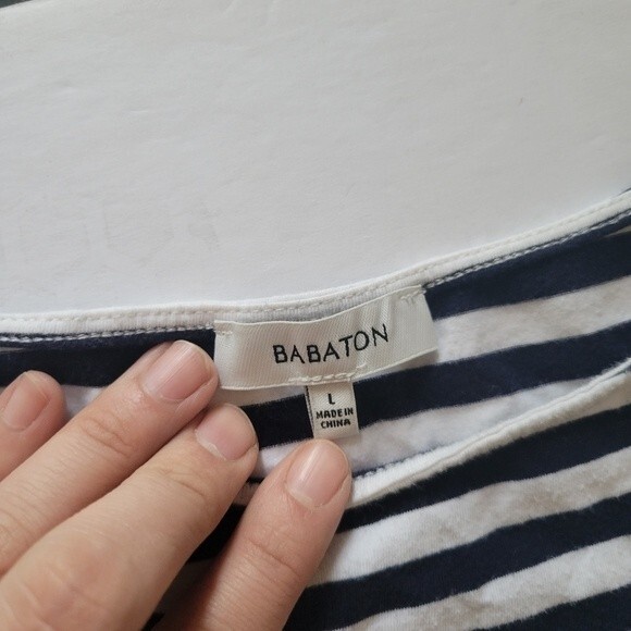 Aritzia Babaton Women Striped Dress Shirt Size Large - Picture 4 of 6